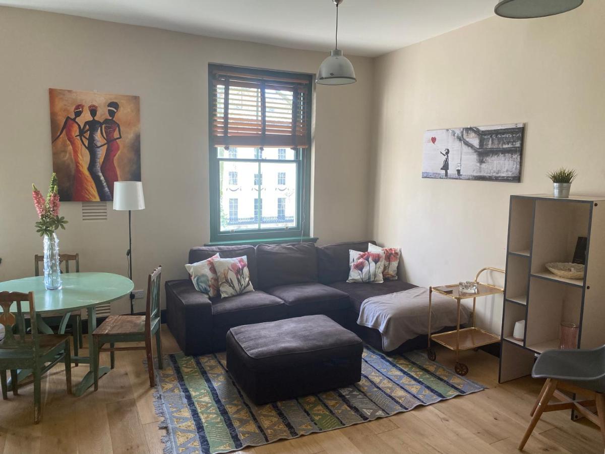 New Stylish 1Bedroom Flat In Paddington, Bayswater London Bagian luar foto
